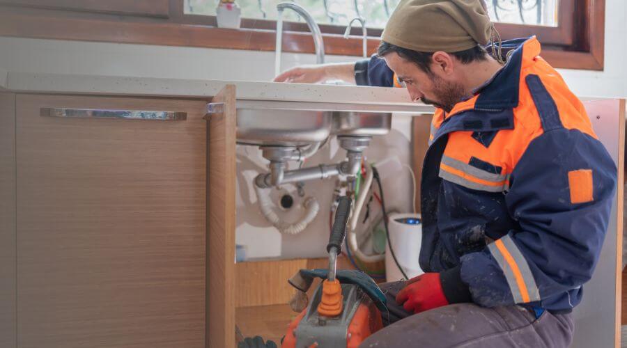 Expert burst pipe repair services in Cedarcreek, MO